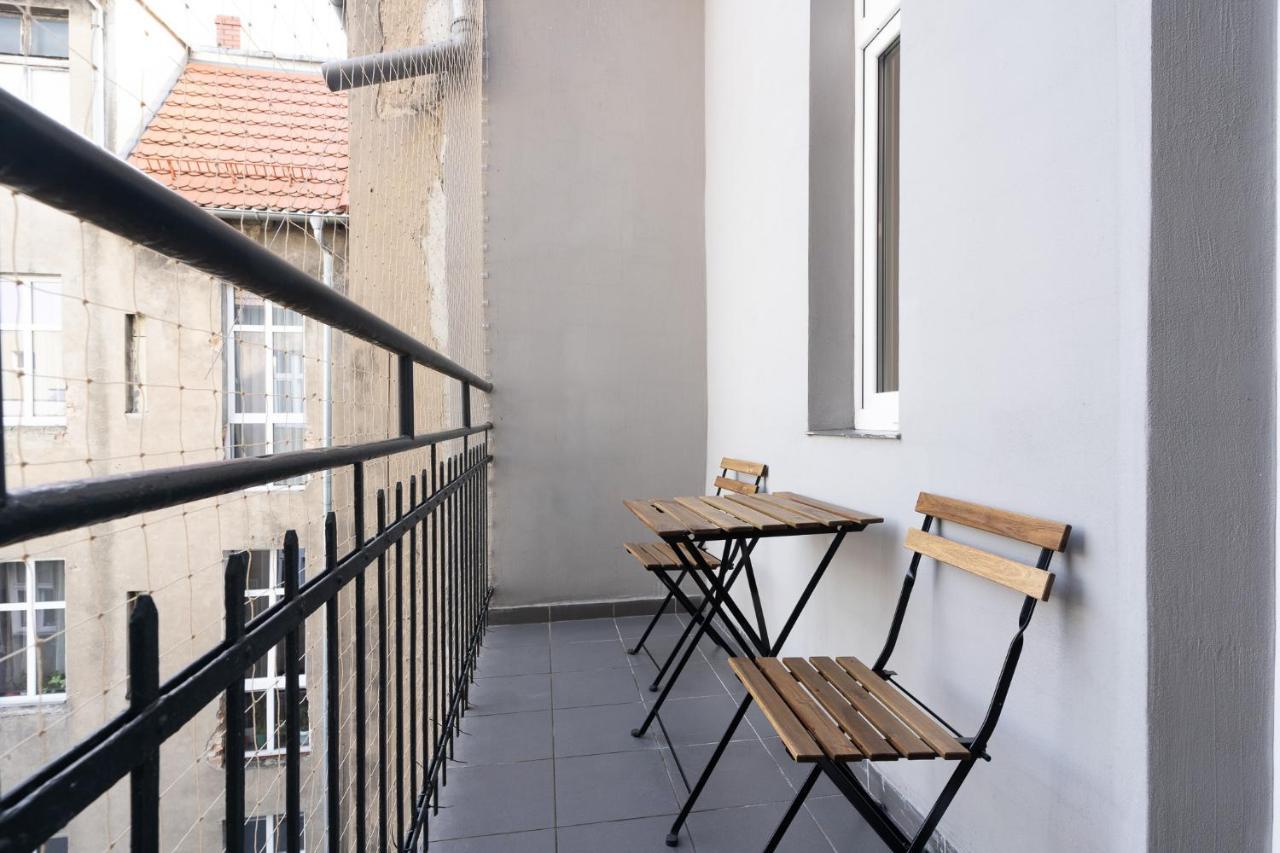 Elegant Very Berry Studios In Poznan Center By Noclegi Renters Exterior photo